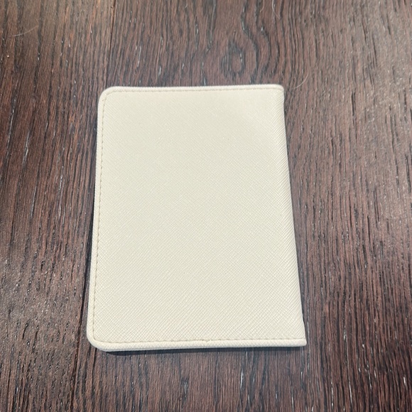 NWT Passport Cover “Off The Grid” - Picture 2 of 3